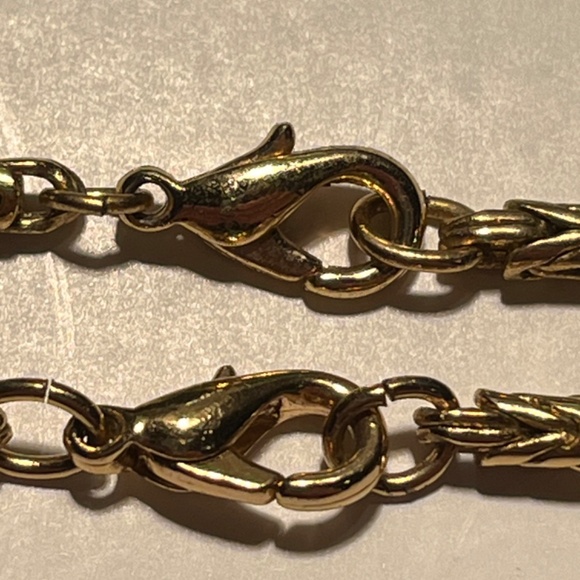 Thick Byzantine Gold Tone Chain Bracelet & Necklace Set Unisex - Picture 3 of 6